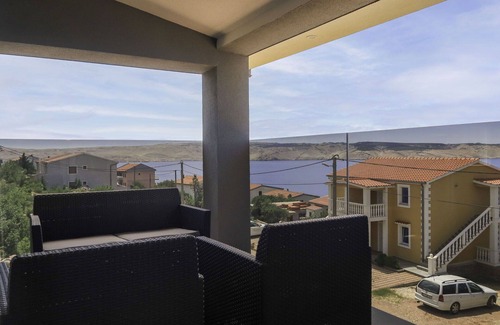 Prizna House | Wonderful private villa for 8 guests with WIFI, A/C, private pool, TV and terrace