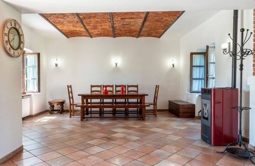 Basaluzzo Villa | Wonderful private villa with hot tub, private pool, WIFI, TV, patio, pets allowed and panoramic .