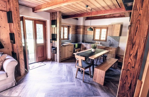 Ragoli House | Wonderful private villa for 6 guests with TV and pets allowed
