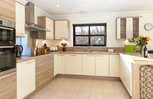 Aviemore Villa | Wonderful private villa for 8 people with WIFI, TV and patio