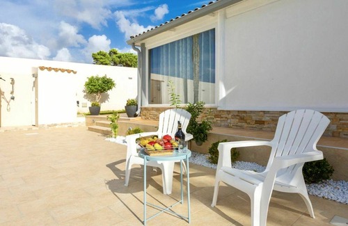 Partinico Villa | Wonderful private villa for 8 guests with private pool, WIFI, A/C, TV and parking