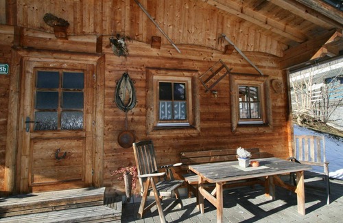 Schwendau House | Wonderful private villa for 6 people with WIFI, TV, terrace and pets allowed