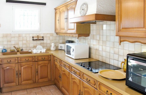 Quinson House | Wonderful private villa for 4 people with pool, TV and terrace