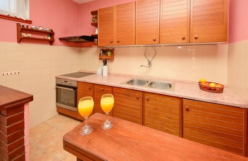 Racisce House | Wonderful private villa for 8 guests with A/C, WIFI, TV and terrace
