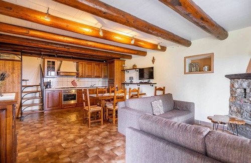 Trarego Viggiona House | Wonderful private villa for 6 people with WIFI, TV, patio and pets allowed