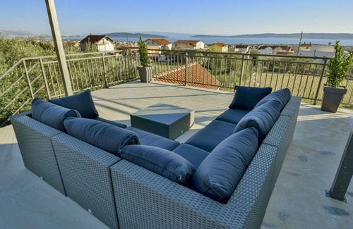 Kastel Stari House | Wonderful private villa for 6 people with WIFI, private pool, A/C, TV, terrace and parking