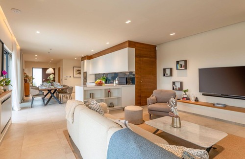 Kastelir-Labinci Villa | Wonderful private villa for 8 people with private pool, WIFI, A/C, hot tub, TV and terrace