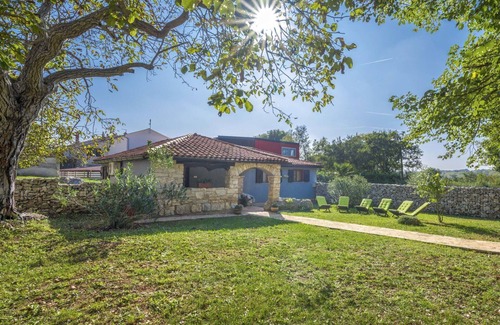 Rebici House | Wonderful private villa for 6 people with WIFI, A/C, TV, terrace and pets allowed