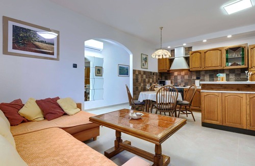 Filipana House | Wonderful private villa for 6 guests with WIFI, A/C, private pool, TV, terrace and pets allowed