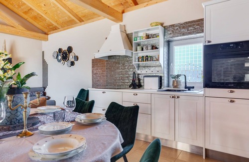 Zemunik Donji House | Wonderful private villa for 8 guests with WIFI, private pool, A/C, TV, terrace and pets allowed