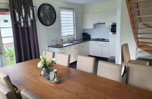 Municipality of Echt-Susteren House | Wonderful private villa for 10 people with pool, WIFI, TV and terrace