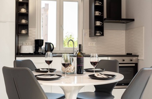 Ravni House | Wonderful Sea View - Holiday Home Alis