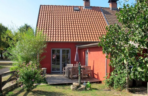 Leopoldshagen House | Wonderful villa for 5 guests with TV, terrace and pets allowed