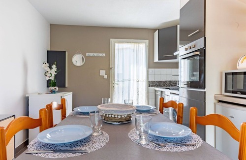 Saint-Hippolyte House | Wonderful villa for 4 guests with WIFI and TV