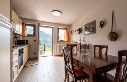 Roburent House | Wonderful villa for 5 guests with WIFI, TV and terrace