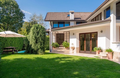 Delebio House | Wonderful villa for 6 people with WIFI, private pool, TV, patio and pets allowed