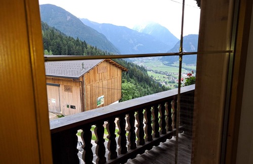 Hainzenberg Villa | Wonderful villa for 7 people with WIFI, TV and balcony