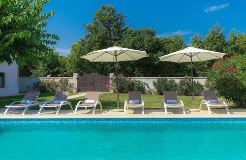 Muzini House | Wonderful villa for 7 people with WIFI, private pool, A/C, terrace and pets allowed