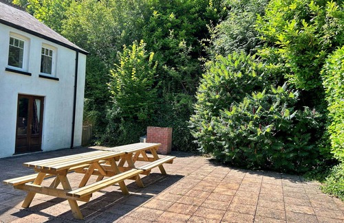 Redbrook House | Wonderful villa for 14 people with WIFI, private pool, terrace and pets allowed