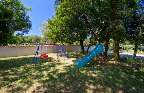 Pavicini Villa | Wonderful villa Fuma with pool near the beach, big kids playground