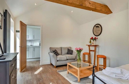 Thurlby House | Wonderful villa for 2 guests with WIFI, terrace and pets allowed
