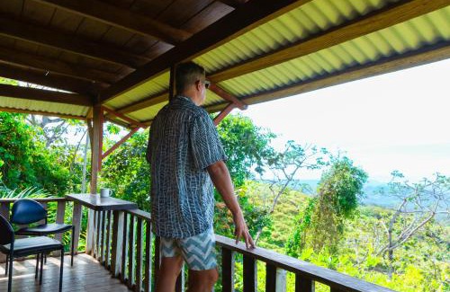 Sierra Ski Chalet | Wood cozy cabin with ocean views