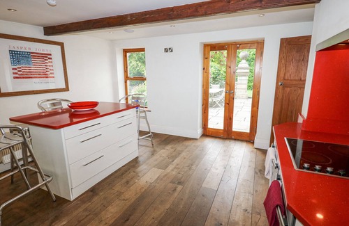 Honley Cottage | WOODBOTTOM FARM, pet friendly, luxury holiday cottage in Meltham