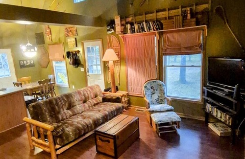 Grayling Cabin | Woodrow's Woods Grayling Trails & Nature Escape