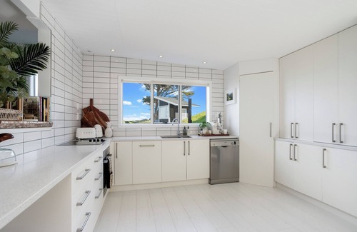 Waiheke Island House | Woodside Bay Estate - Stay Waiheke