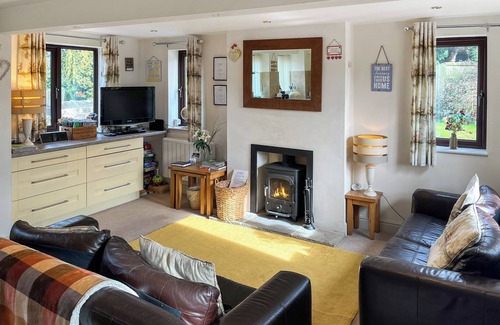 Grewelthorpe Cottage | Woodside Cottage - UK48958