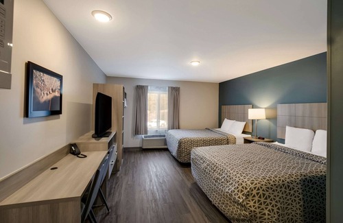 Ashley Oaks Hotel | WoodSpring Suites Knoxville - Cedar Bluff