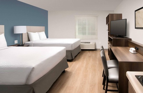 Wilmington Hotel | Woodspring Suites Wilmington Riverfront