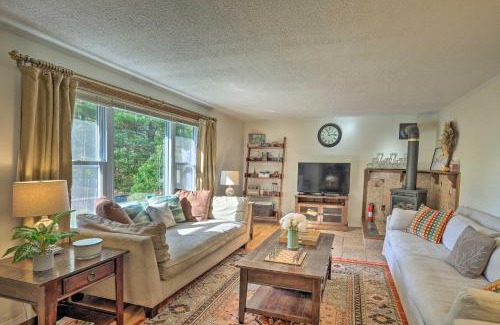 Diamond Point House | Woodsy Diamond Point Getaway - 5 Mi to Lake George