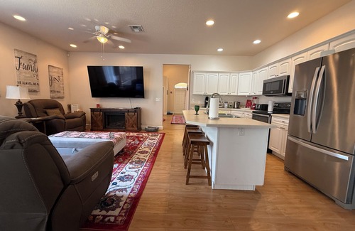 Salt Springs House | Work and Pet Friendly Ocala Forest Lakefront Retreat