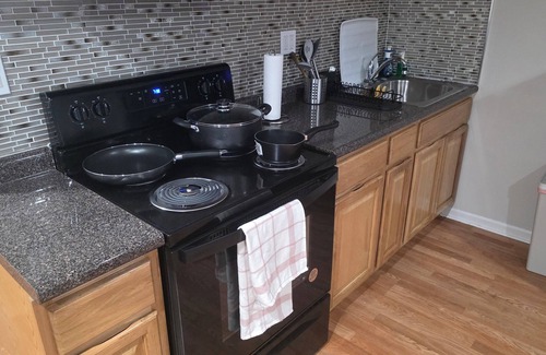 Ironbound District Apartment | Work+Stay NYC+EWR Train Walk