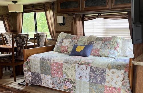 Winchester Other | Working Dairy Goat Farm - Glamping in RV Camper in Luxury - Deer Hunters Welcome