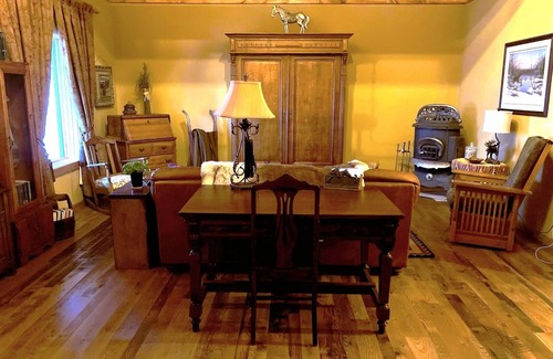 Shining Mountains Cabin | World Class Fishing, and Mountain Views in the beautiful Madison River Valley.