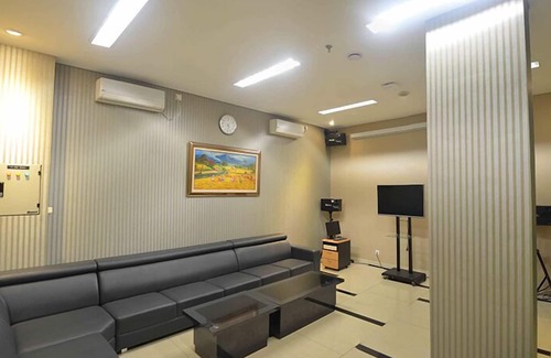 Old Jakarta Hotel | World Hotel