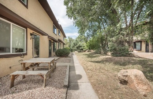 Cimarron Hills Condo | ★Wow! What a Find! Stunning 2BR, 1.5 BA Townhouse★