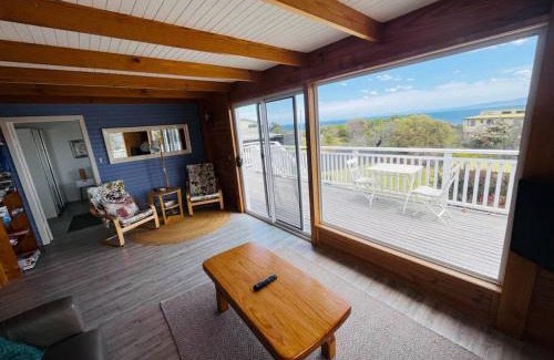 Coles Bay House | Wren Cottage
