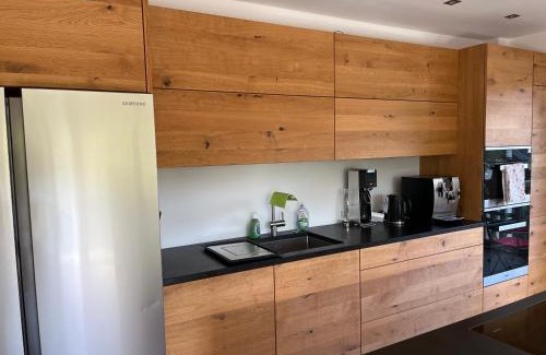 Bad Wiessee Apartment | Wunderschönes 4 Zimmer Apartment mit Seeblick