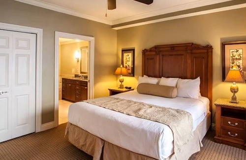 Destin Resort | Wyndham Emerald Grande Resort, 3 bedrooms on Destin's white beach. Family Spot!