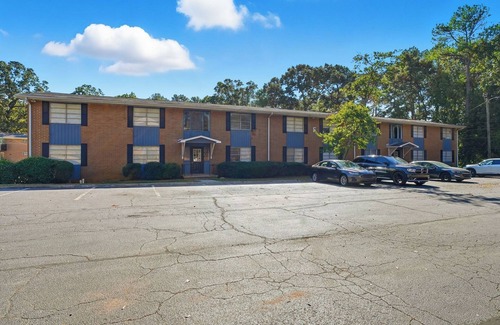 Forest Park Apartment | Wyndham Hills Getaway | Modern Comfort Awaits