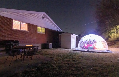 Tower Grove South House | XMAS 365 - KING BED - Family Friendly