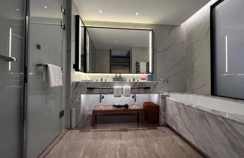 Haining Hotel | XUANDE GATE HOTEL