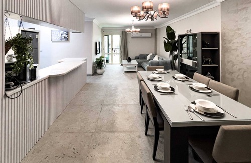 Qasr an-Nil Apartment | Xuru Stays I Elegant & Modern 3 BDR Apt. @ Heliopolis