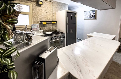 Qasr an-Nil Apartment | Xuru Stays I Elegant & Modern 3 BDR Apt. @ Heliopolis