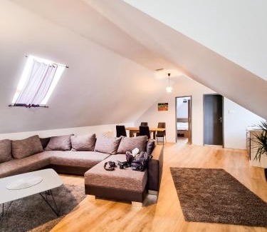 Osijek Apartment | XXL Rooms Osijek