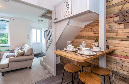 Llanfairpwllgwyngyll House | Y Gorsaf