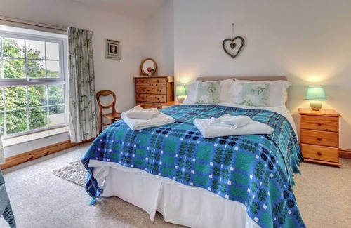 Machynlleth House | Y Llwyn in Machynlleth